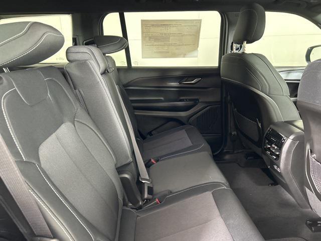 new 2025 Jeep Grand Cherokee L car, priced at $36,900