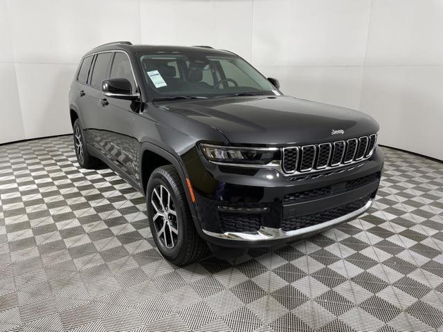 new 2024 Jeep Grand Cherokee L car, priced at $59,285