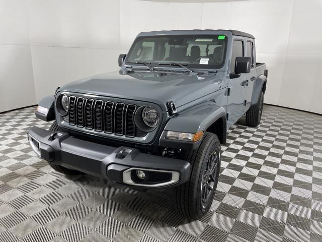 new 2024 Jeep Gladiator car, priced at $43,760