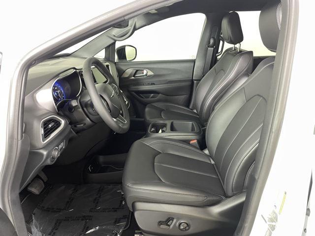 new 2025 Chrysler Voyager car, priced at $34,711