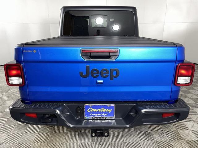 new 2025 Jeep Gladiator car, priced at $43,900