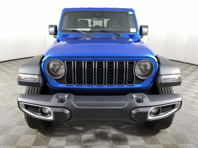 new 2025 Jeep Gladiator car, priced at $43,900