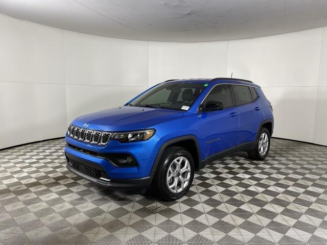 new 2025 Jeep Compass car, priced at $28,001