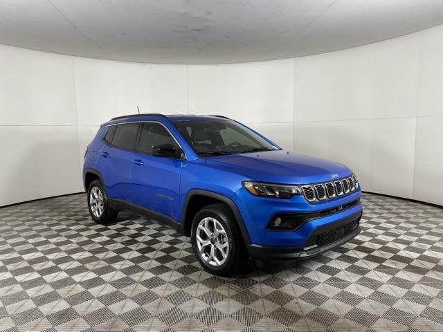 new 2025 Jeep Compass car, priced at $28,001