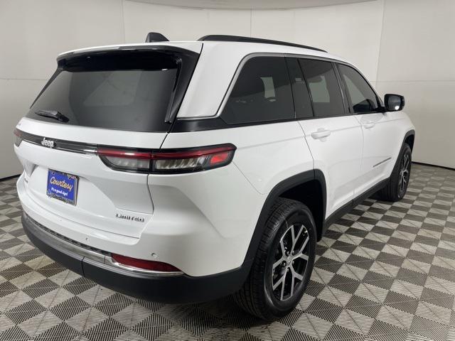new 2025 Jeep Grand Cherokee car, priced at $42,900