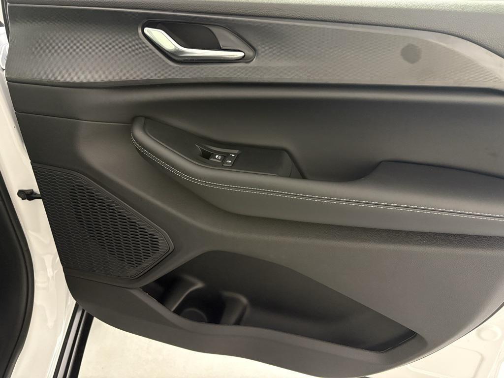 new 2025 Jeep Grand Cherokee car, priced at $38,900