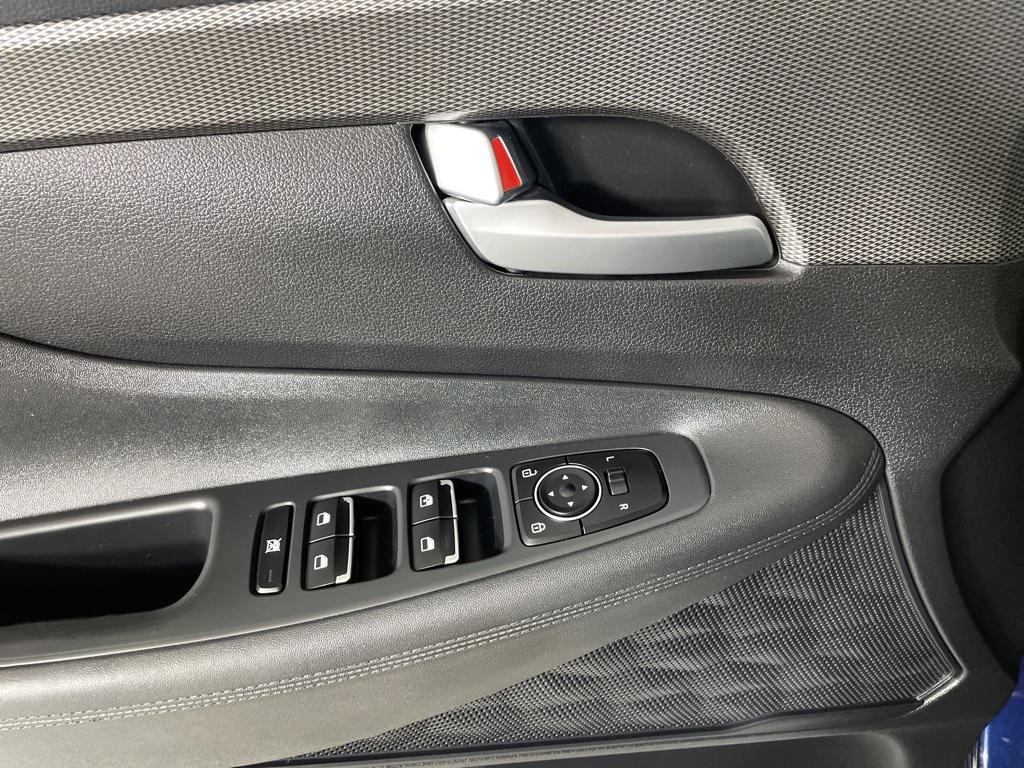 used 2020 Hyundai Santa Fe car, priced at $13,800