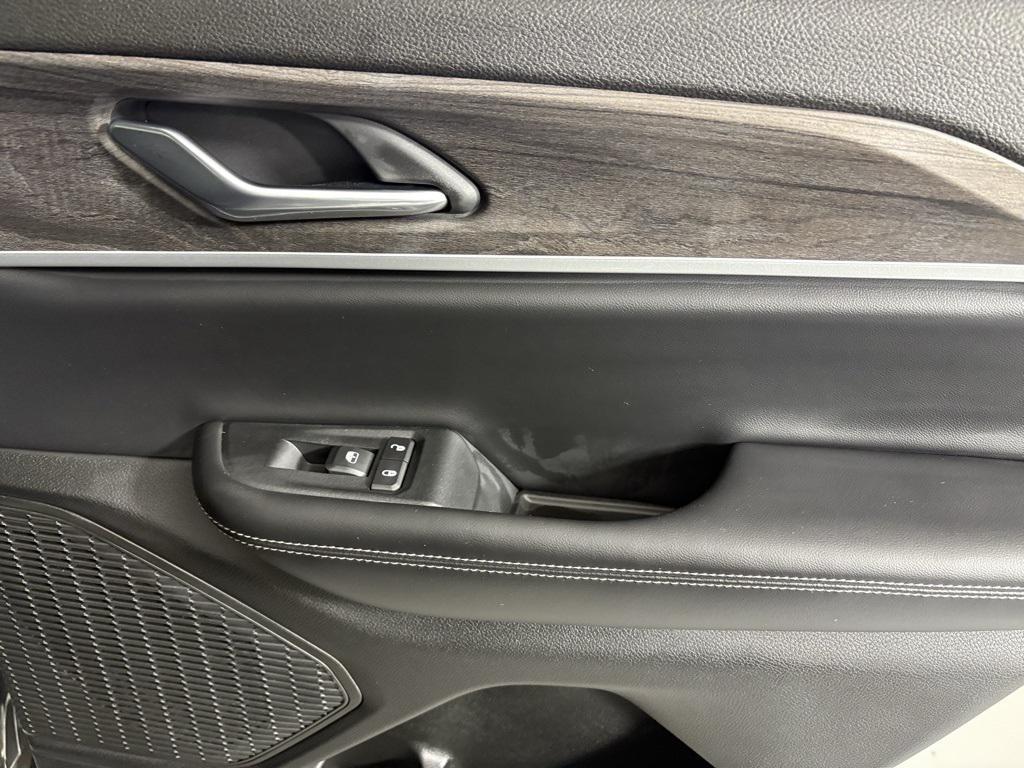 new 2025 Jeep Grand Cherokee car, priced at $42,900