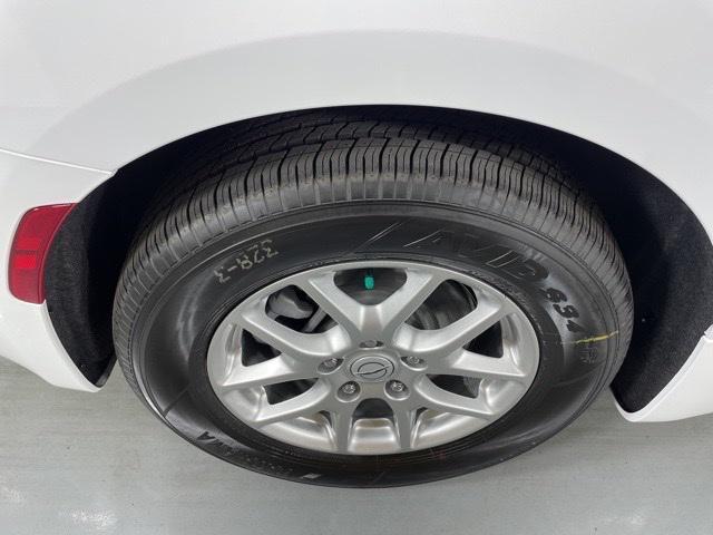 new 2026 Chrysler Pacifica car, priced at $34,655