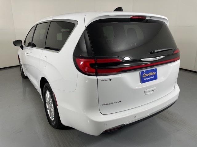 new 2026 Chrysler Pacifica car, priced at $34,655
