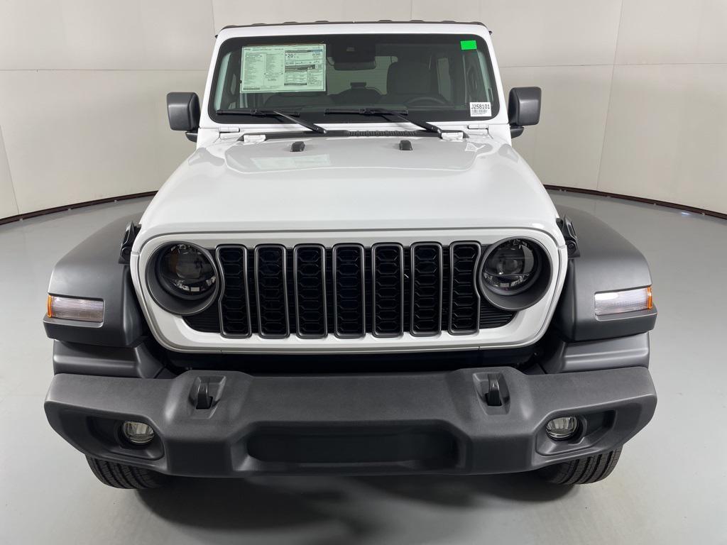 new 2025 Jeep Wrangler car, priced at $44,400