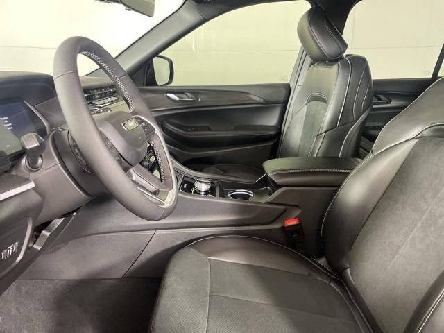 new 2025 Jeep Grand Cherokee car, priced at $38,870