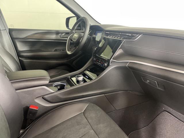 new 2025 Jeep Grand Cherokee car, priced at $38,870