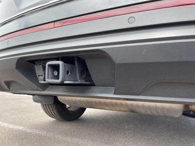 used 2022 Volkswagen Atlas car, priced at $24,900