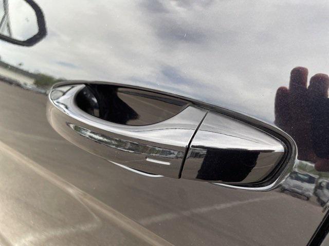 used 2022 Volkswagen Atlas car, priced at $24,900