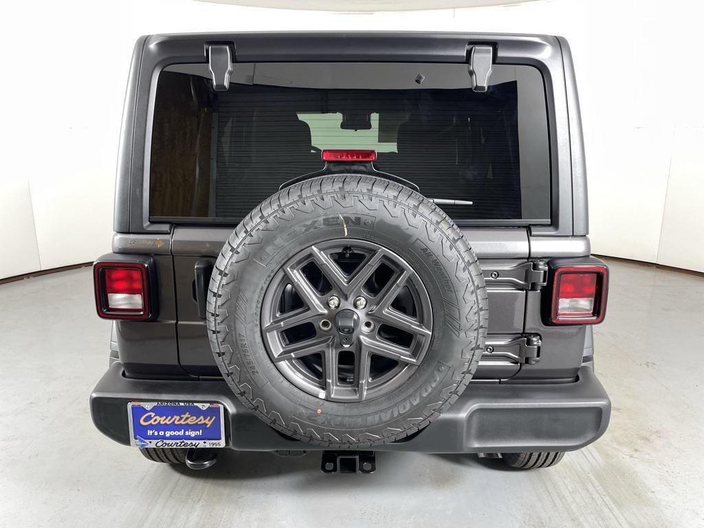 new 2025 Jeep Wrangler car, priced at $42,900