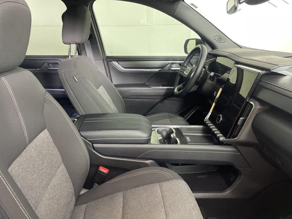 used 2025 GMC Acadia car, priced at $32,300