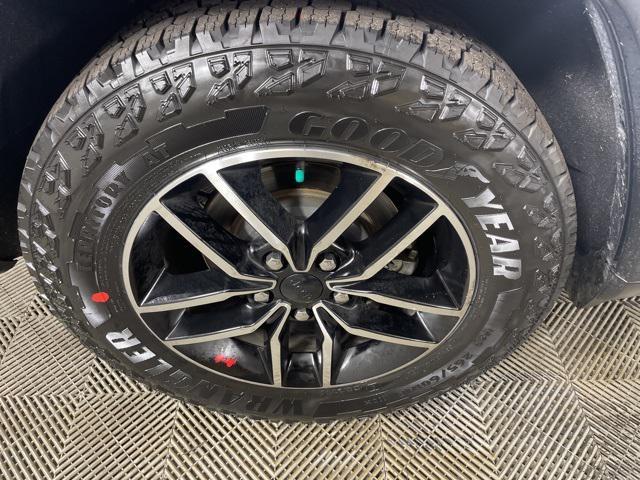used 2020 Jeep Grand Cherokee car, priced at $29,900
