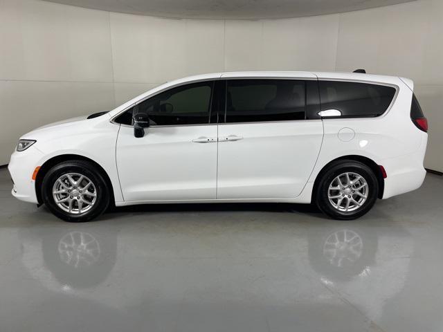 new 2026 Chrysler Pacifica car, priced at $42,980