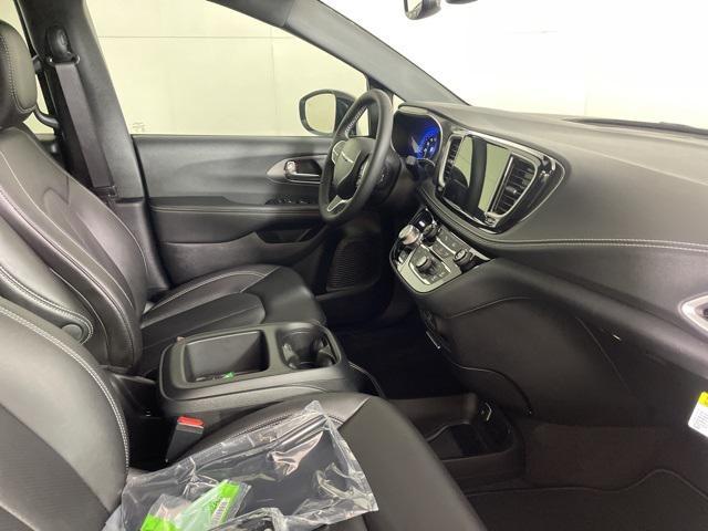 new 2026 Chrysler Pacifica car, priced at $42,980