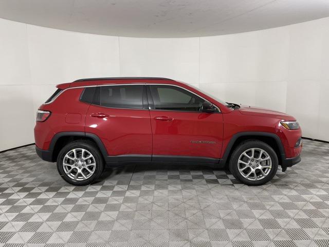 new 2023 Jeep Compass car, priced at $29,900