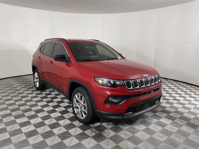 new 2023 Jeep Compass car, priced at $29,900