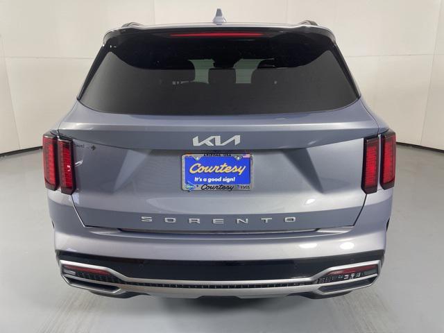 used 2022 Kia Sorento car, priced at $26,500