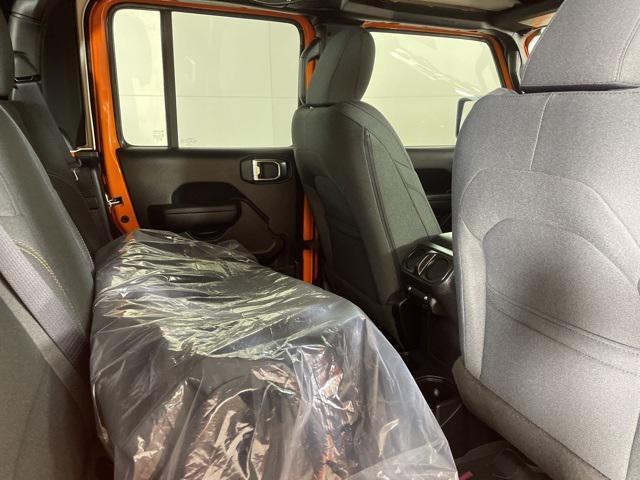 new 2025 Jeep Gladiator car, priced at $42,900
