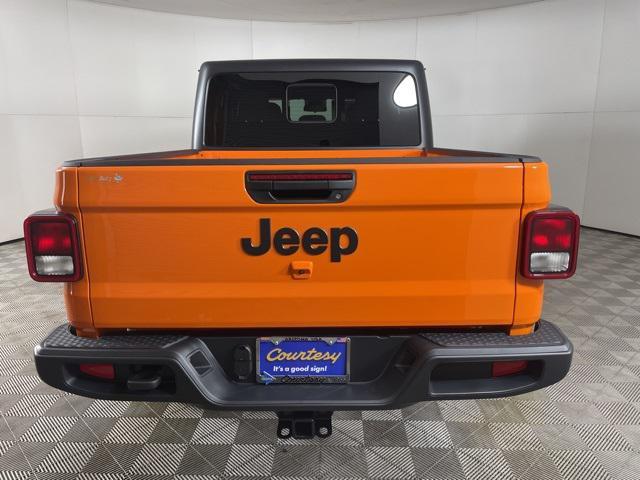 new 2025 Jeep Gladiator car, priced at $42,900