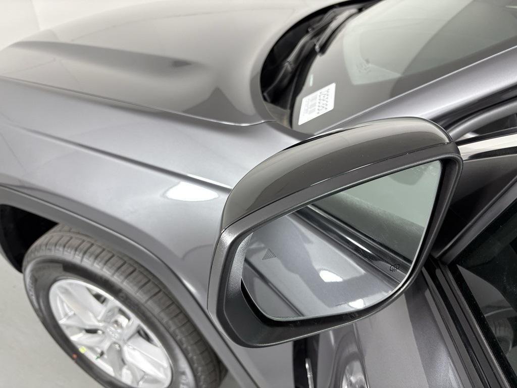 new 2025 Jeep Grand Cherokee L car, priced at $38,900