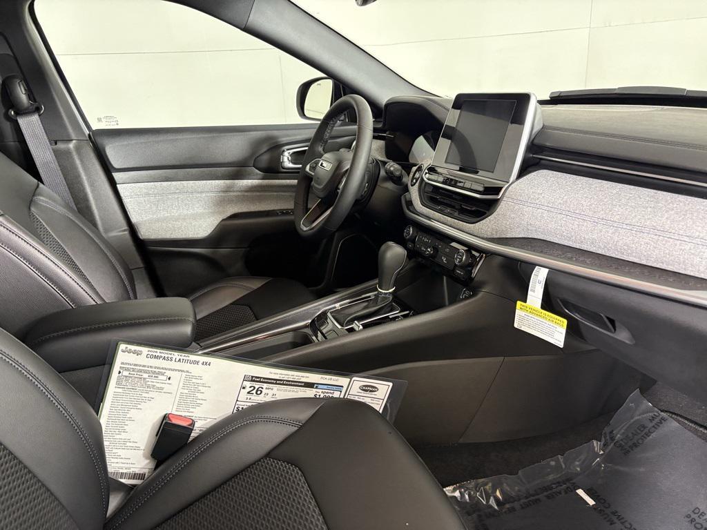 new 2026 Jeep Compass car, priced at $28,900