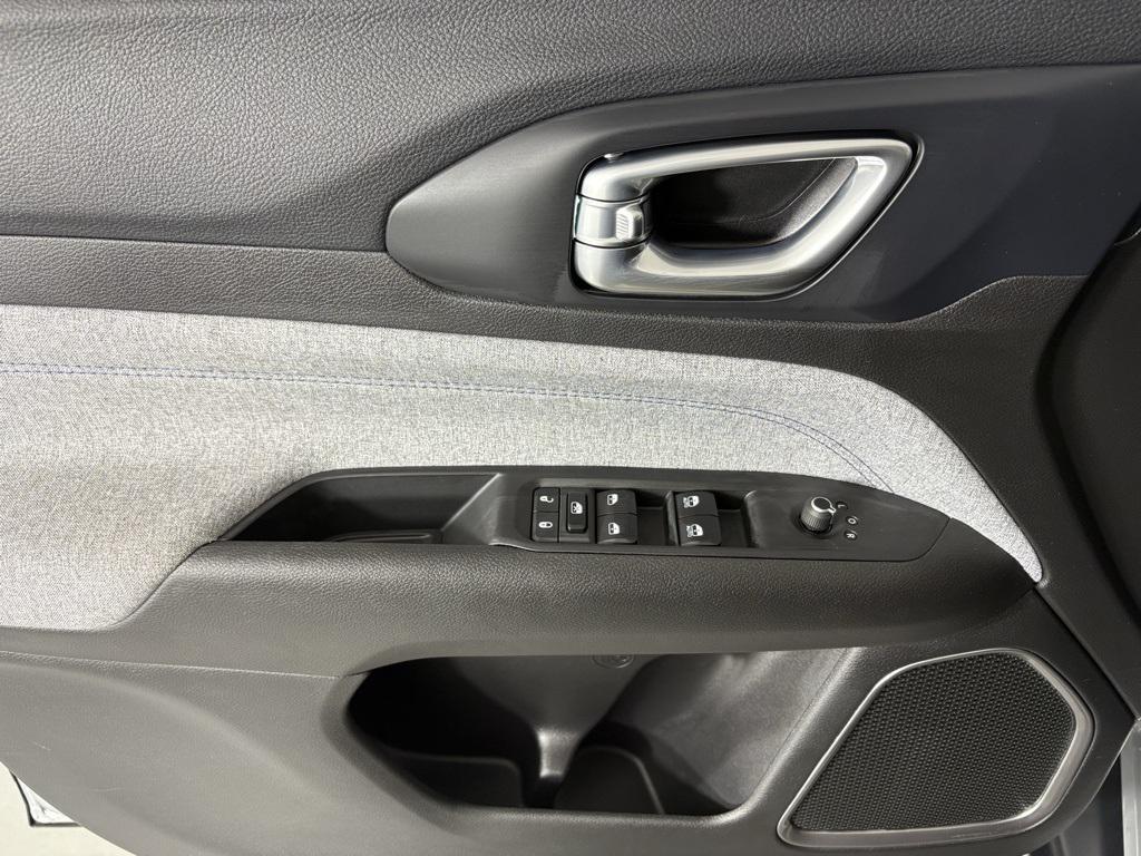 new 2026 Jeep Compass car, priced at $28,900