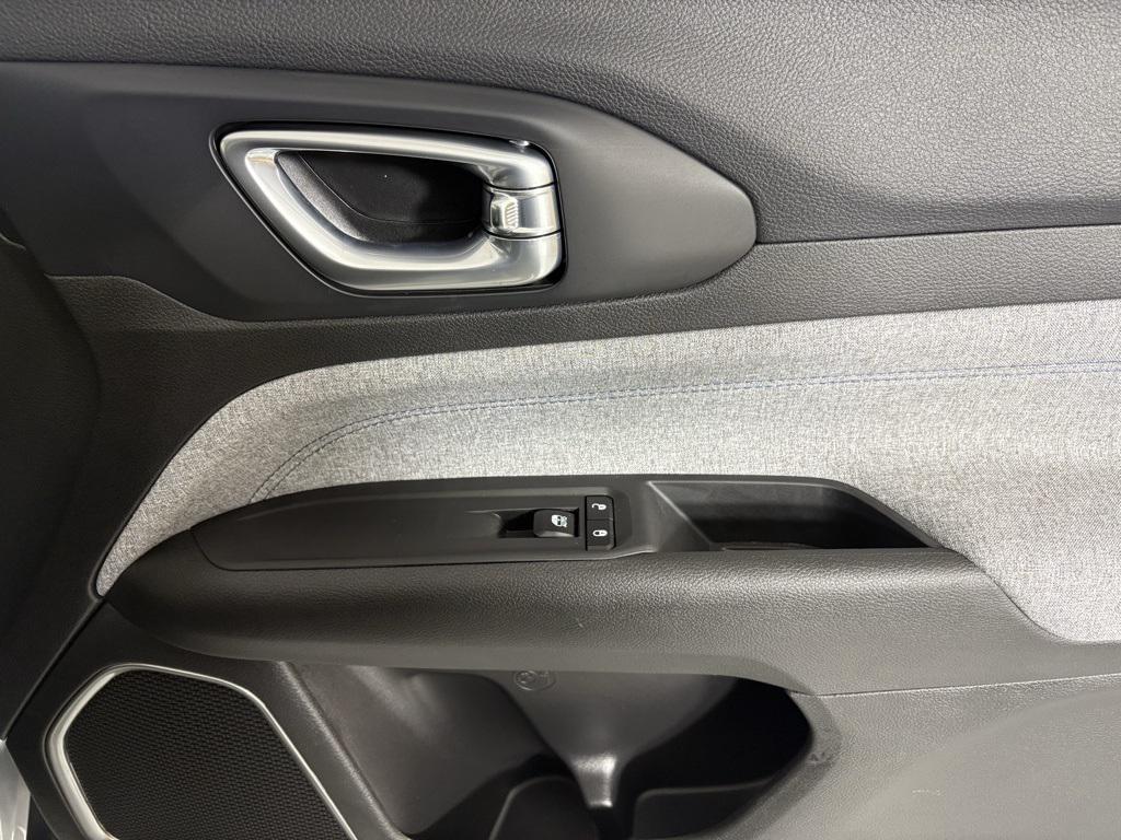 new 2026 Jeep Compass car, priced at $28,900