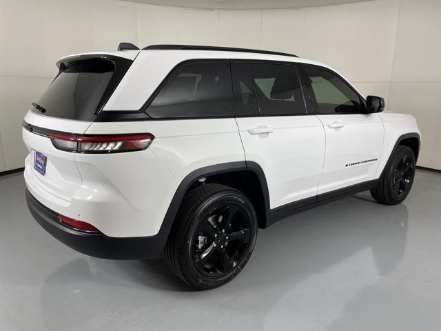 new 2025 Jeep Grand Cherokee car, priced at $39,900