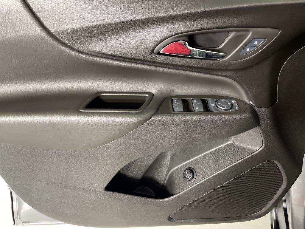 used 2024 Chevrolet Equinox car, priced at $19,600