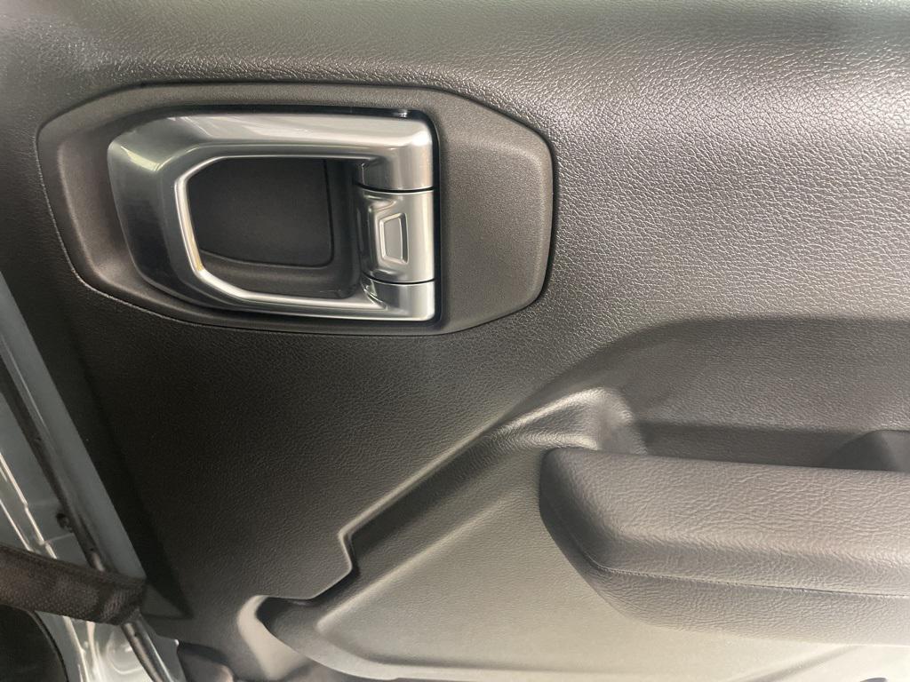 new 2025 Jeep Wrangler car, priced at $43,900