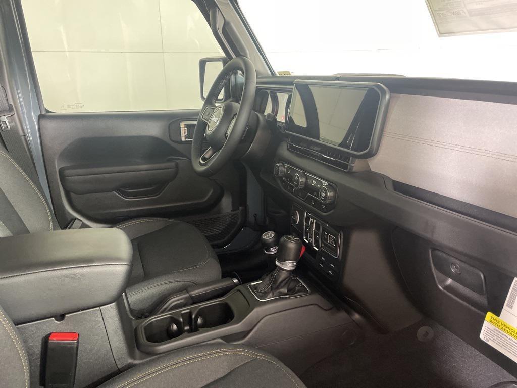 new 2025 Jeep Wrangler car, priced at $43,900