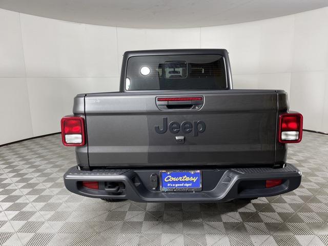 new 2024 Jeep Gladiator car, priced at $36,282