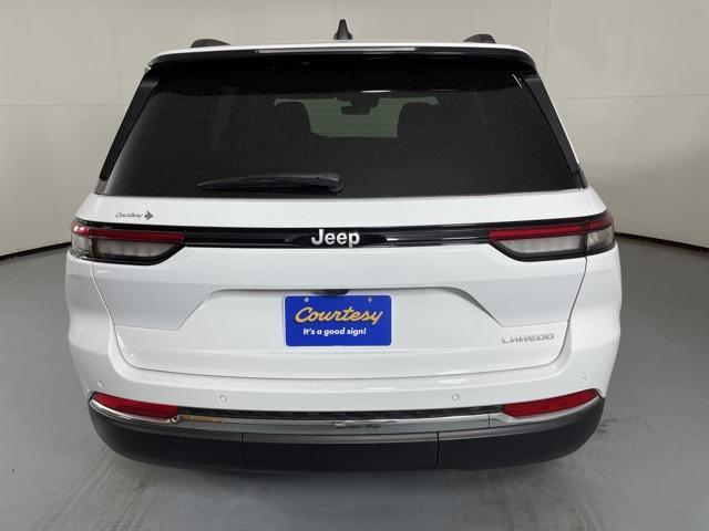 new 2025 Jeep Grand Cherokee car, priced at $33,900