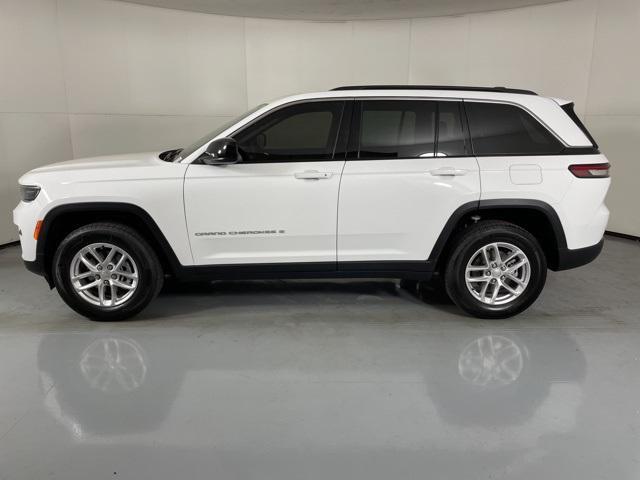 new 2025 Jeep Grand Cherokee car, priced at $33,900