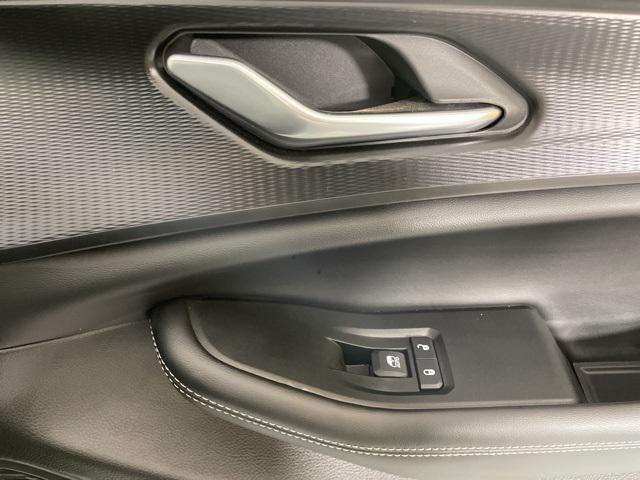 new 2025 Jeep Grand Cherokee car, priced at $33,900