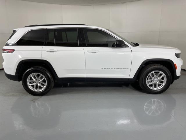 new 2025 Jeep Grand Cherokee car, priced at $33,900
