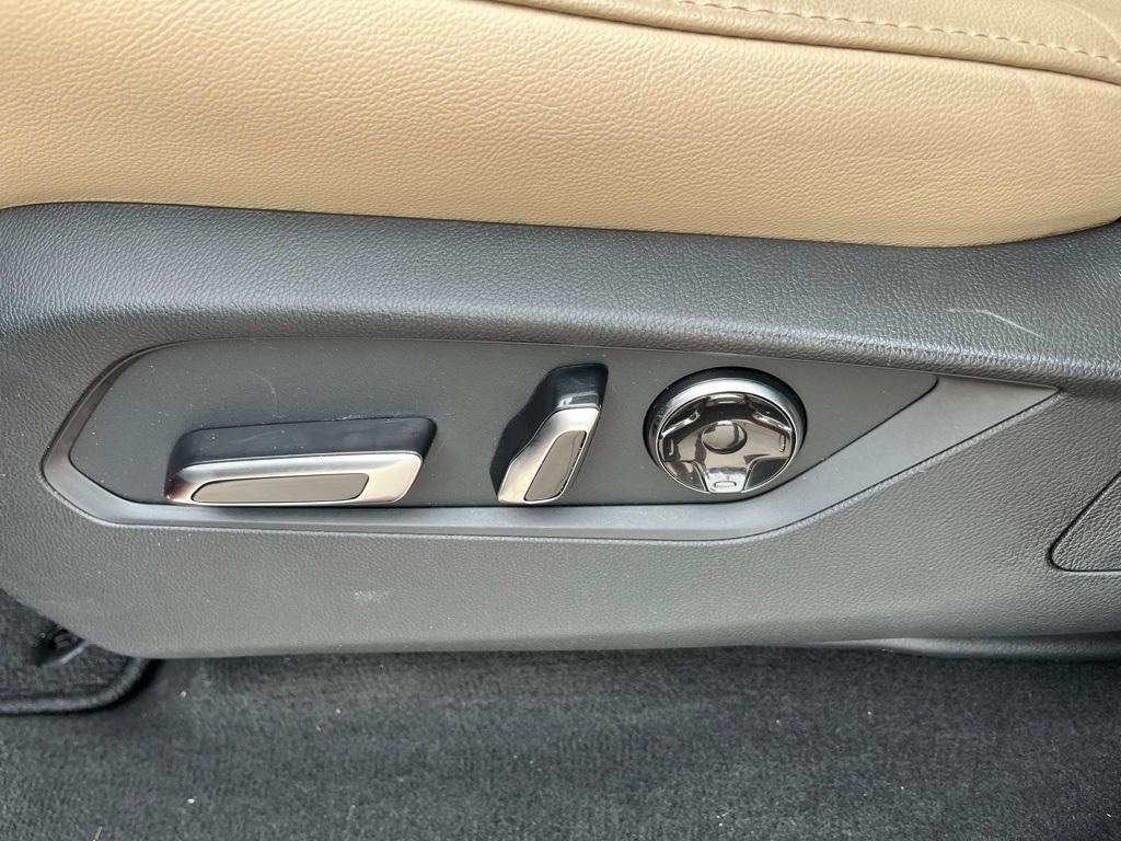 used 2023 Acura MDX car, priced at $37,405