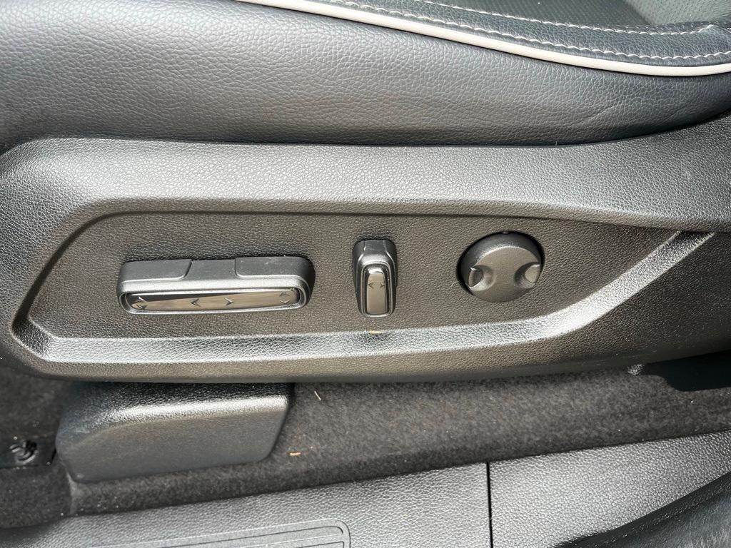 used 2023 Honda Pilot car, priced at $43,920