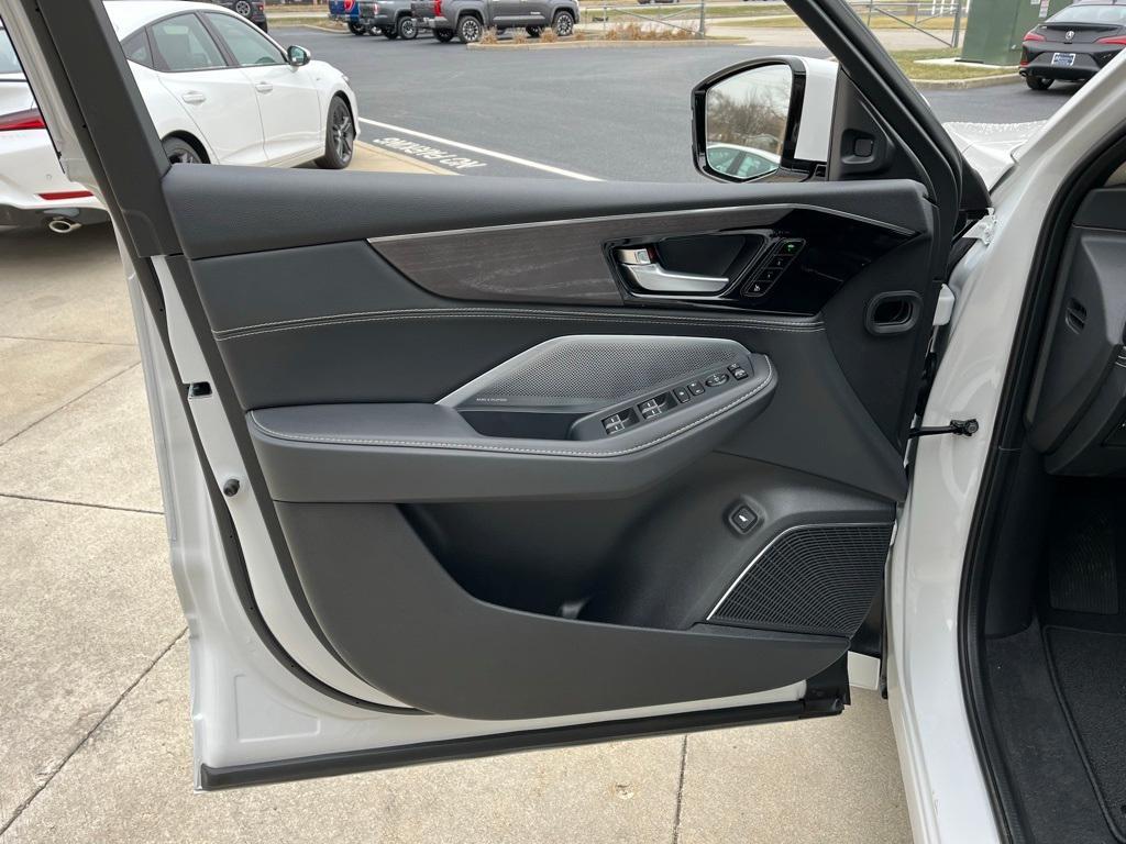 new 2025 Acura MDX car, priced at $64,105