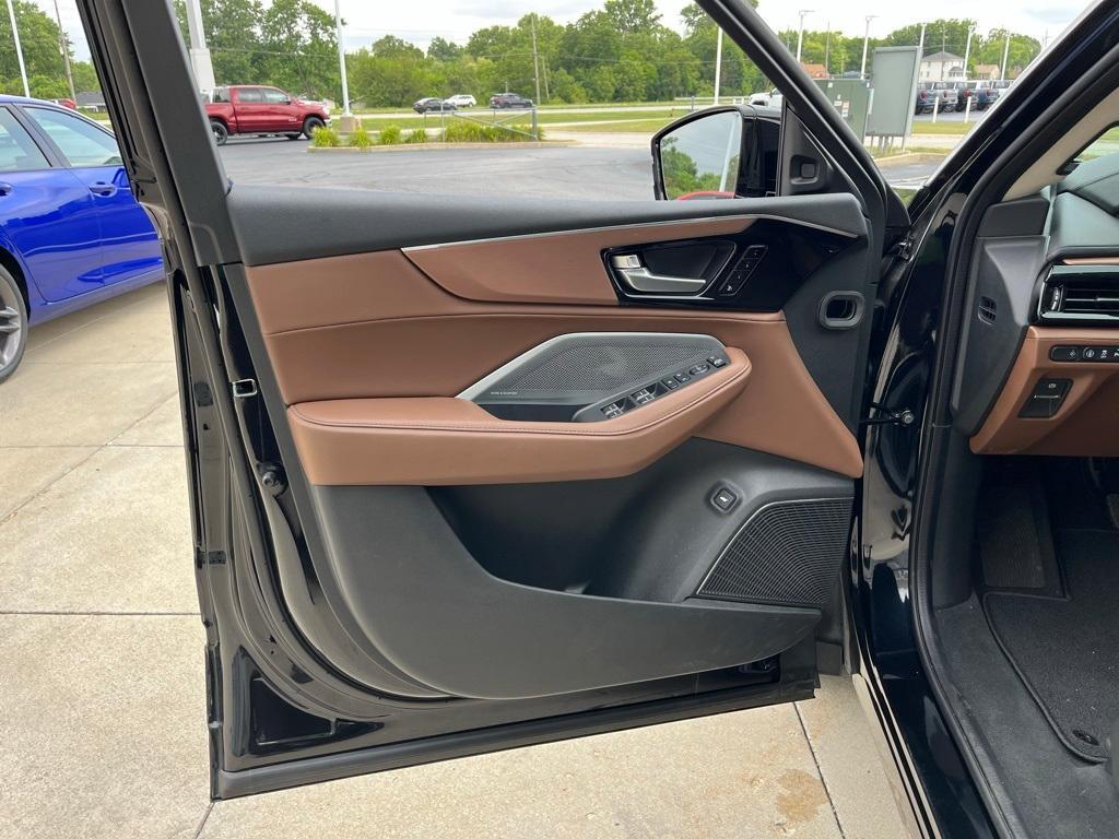 used 2025 Acura MDX car, priced at $53,225