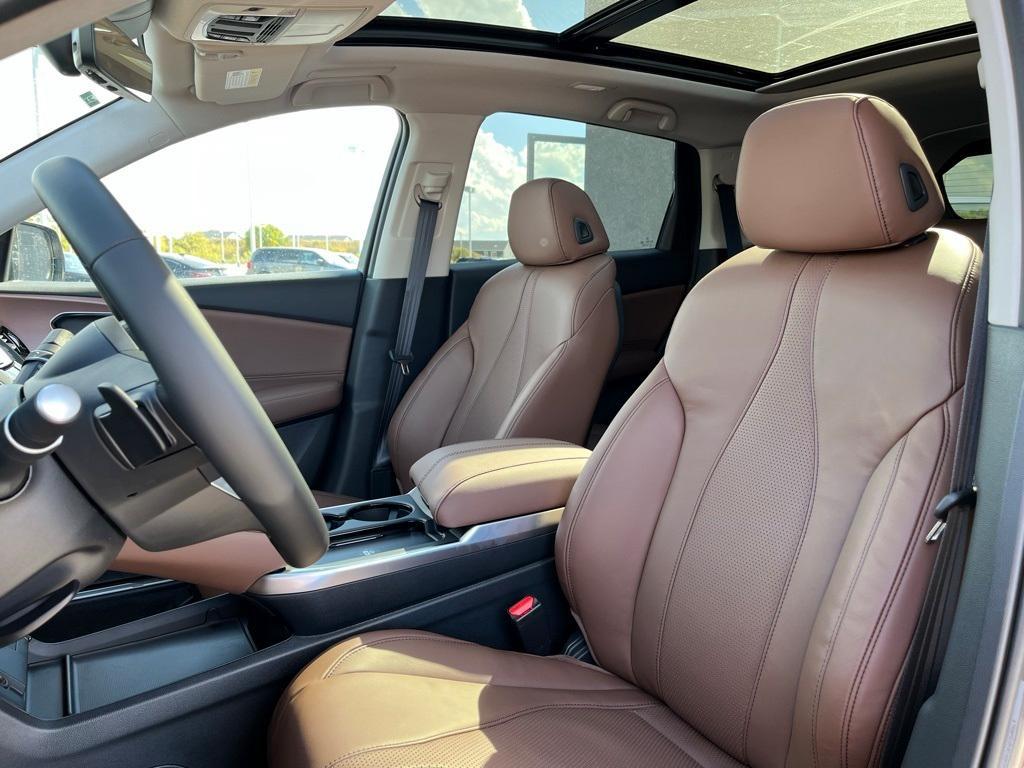 new 2025 Acura RDX car, priced at $49,250