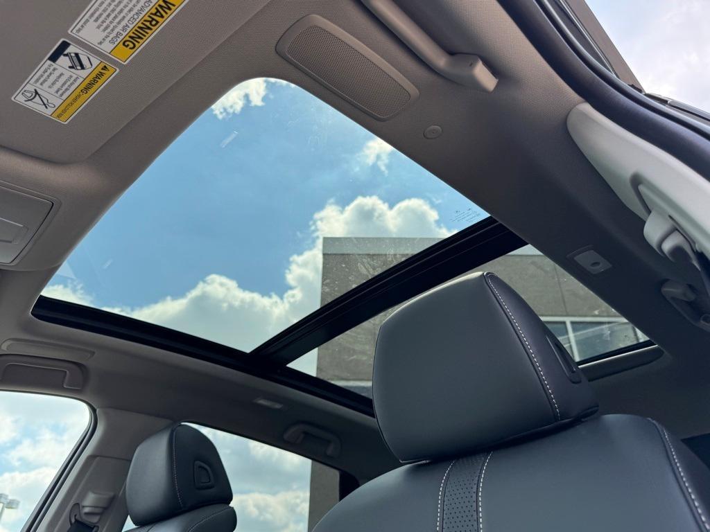 new 2025 Acura RDX car, priced at $49,250