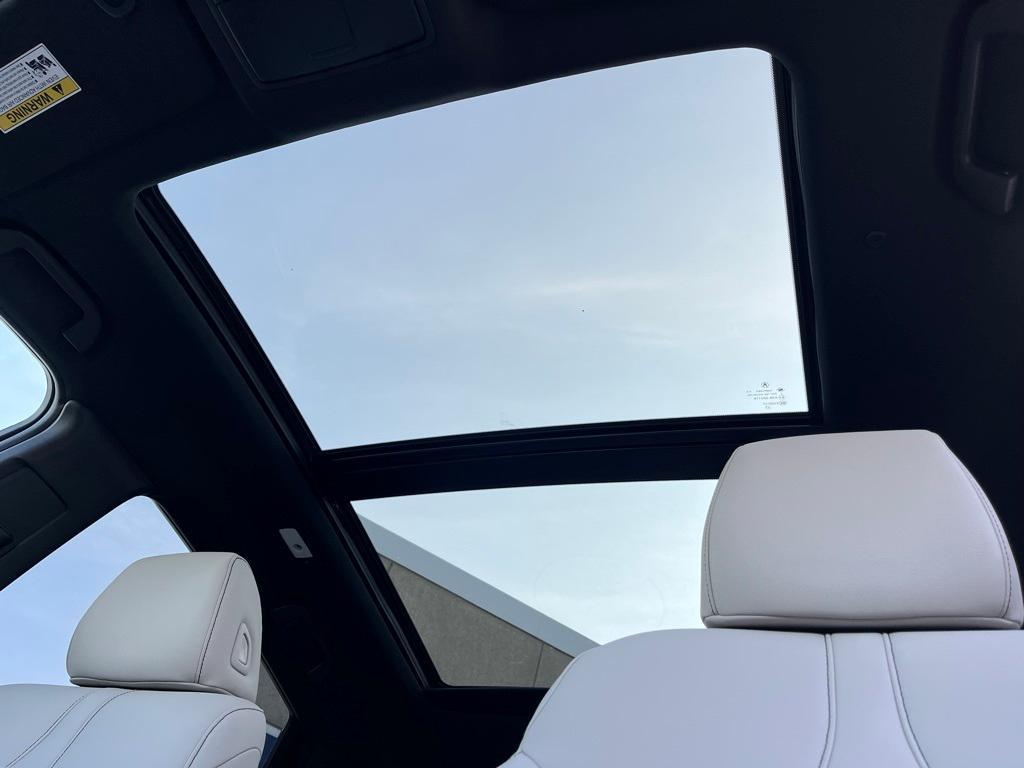 new 2025 Acura RDX car, priced at $46,650