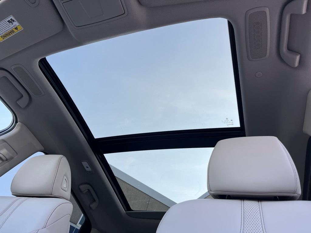 new 2025 Acura RDX car, priced at $48,650